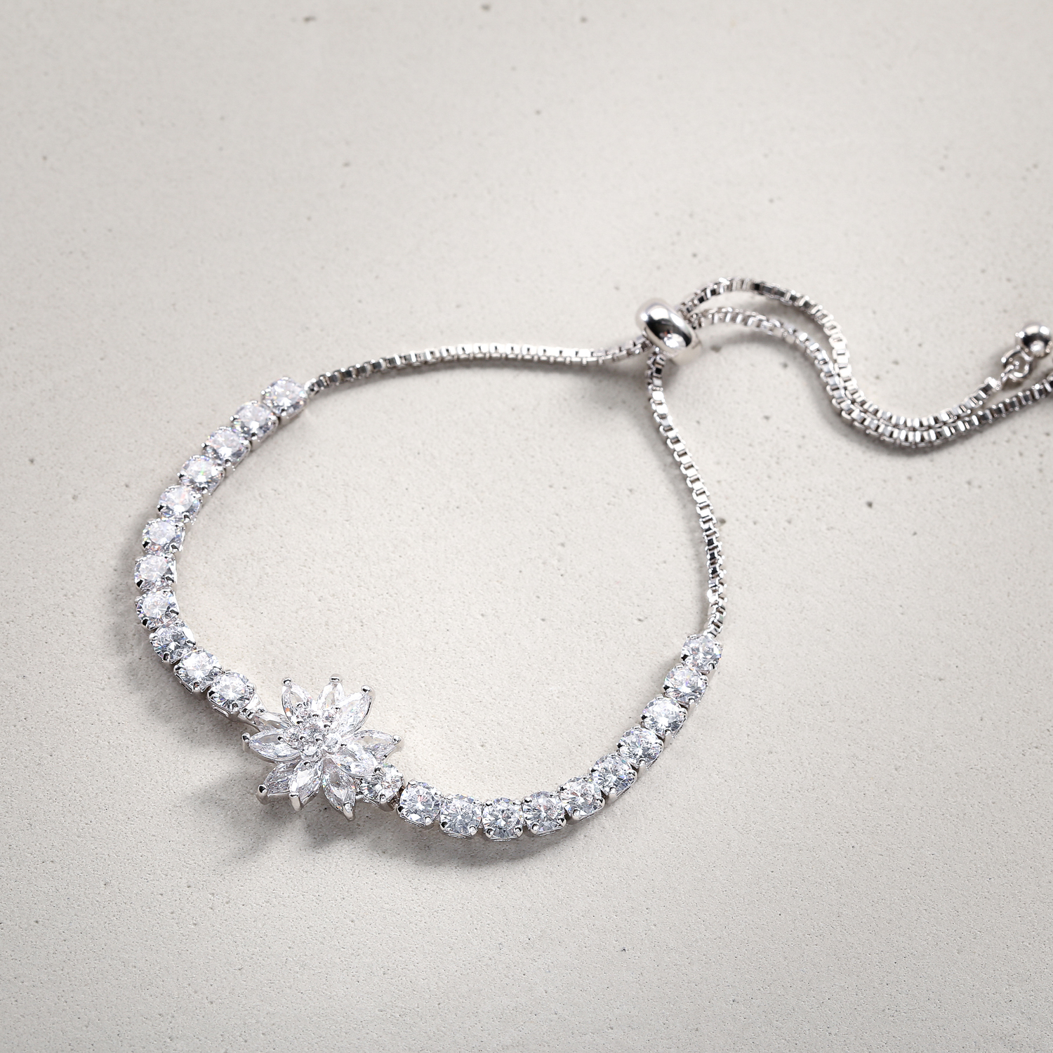 Armband Elegant Flower online bei BIJOU BRIGITTE