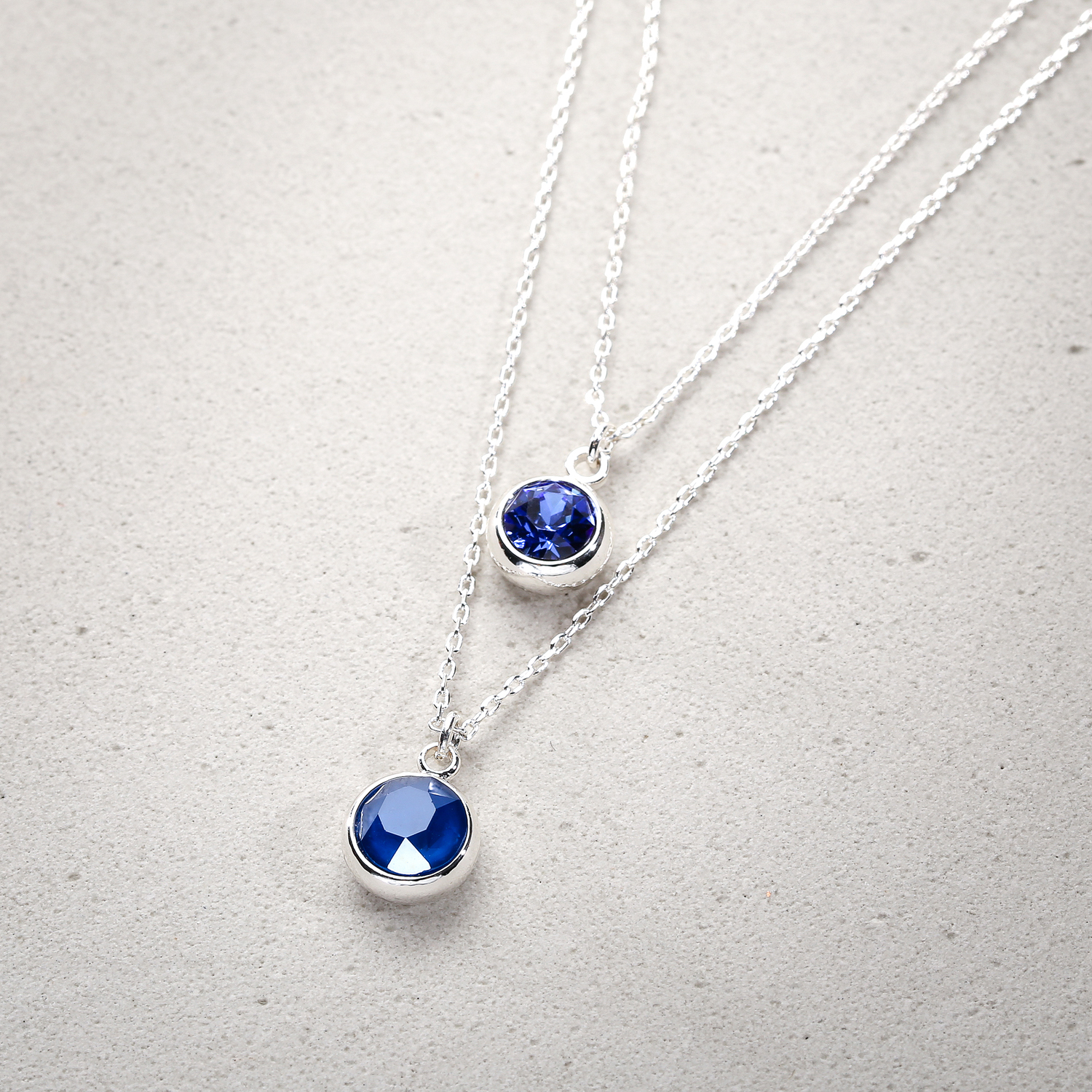 Set de collares - Shiny Blue online en BRIGITTE