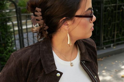 Zubehor, Ohrring, Jacke, Person, Frau