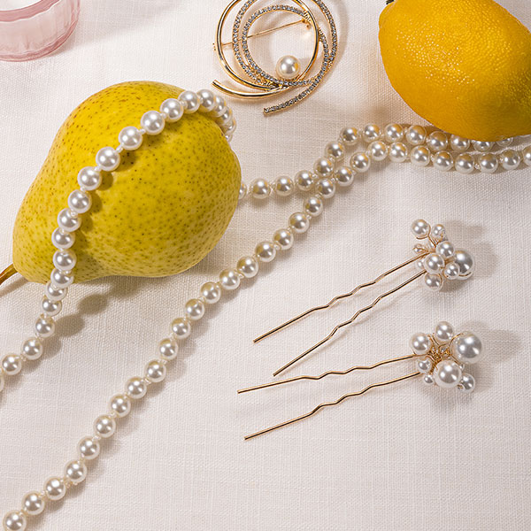 Perlenschmuck, Perlenkette, Perlenhaarnadeln, Goldfarbene, Accessoire-Set