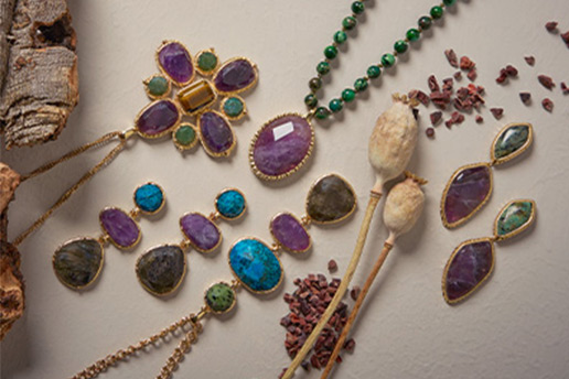 schmuck, kette, anhänger, edelsteine, perlen